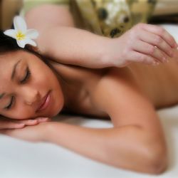 massage lomi lomi